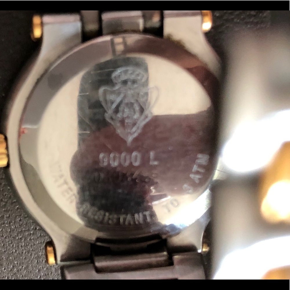 Authentic Gucci Watch - Picture 4 of 8